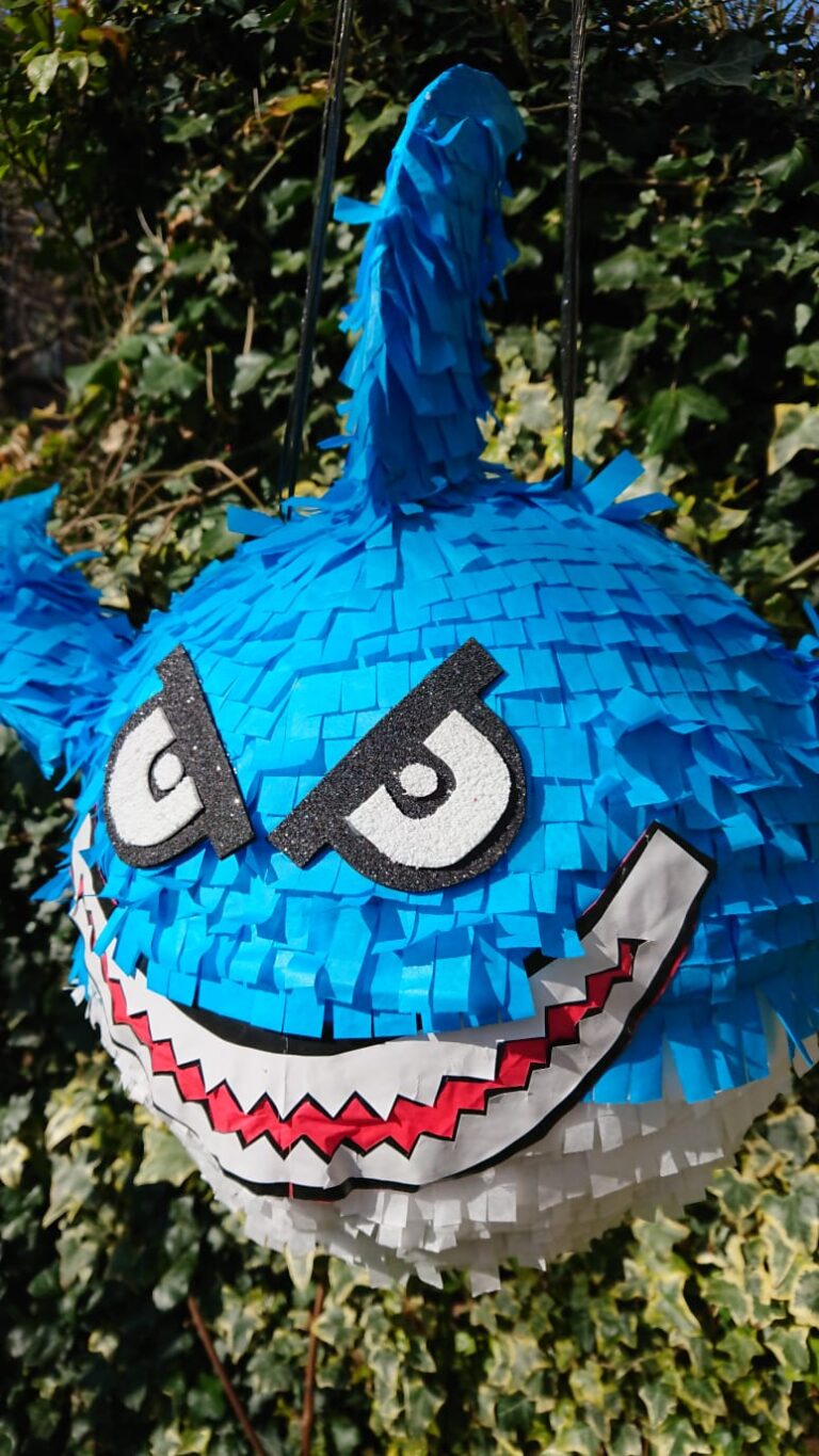 Everything about pinatas